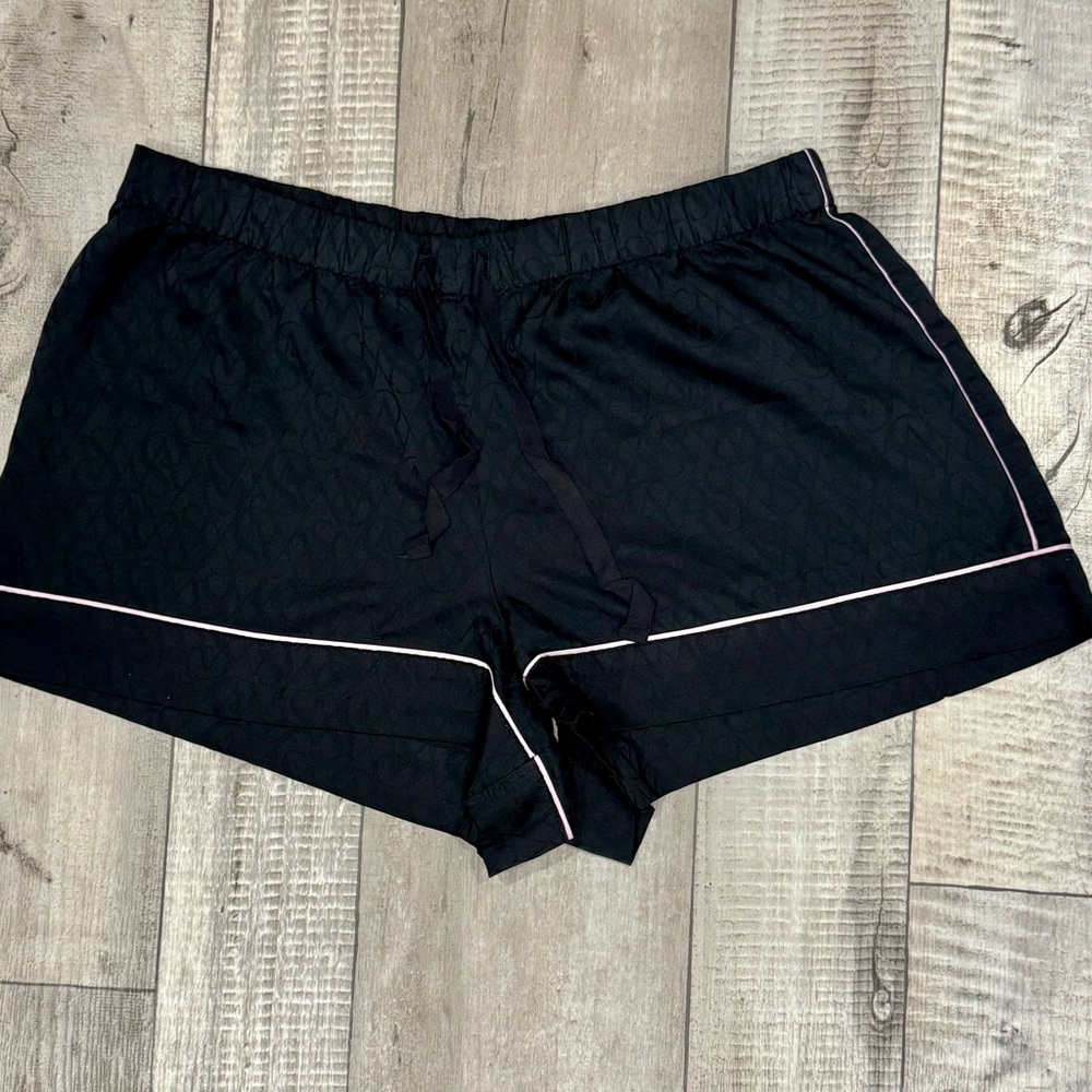 Victoria's Secret Black Satin Pajama Set with Pink Trim size L - Picture 8 of 9